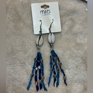 Mia Shell Earrings with Silver Toned Beads